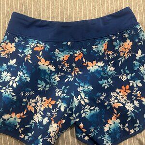 Hang Ten Dock 5" Shorts Size Medium. New without tags. Women's boardshorts